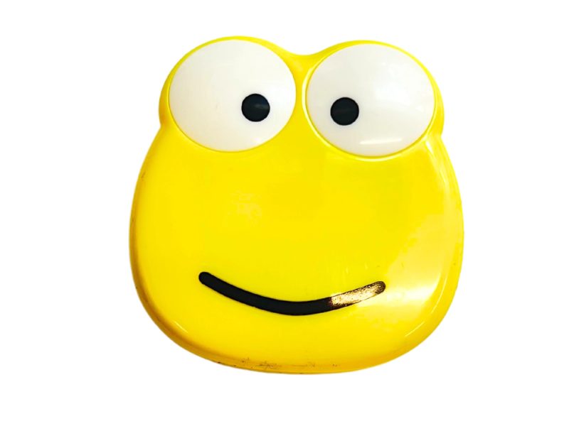 Estuche para lentes de contacto con figura de rana, Color: amarillo mantequilla