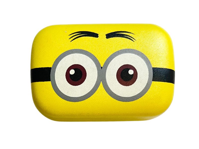 Estuche para lentes de contacto con figura de Minion, color: amarillo