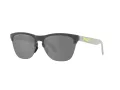 Oakley Frogskins Lite Gafas de Sol OO 0OO9374 937451