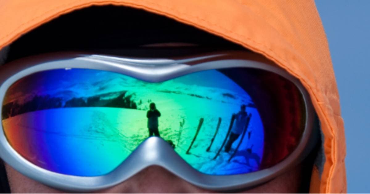 Esquiar con gafas de sol